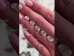 Ngọc kim cương phát triển trong phòng thí nghiệm