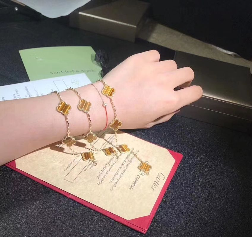 Chất lượng Vàng 18K và kim cương thật Van Cleef và Arpels 5 họa tiết Vòng đeo tay Alhambra cổ điển nhà máy