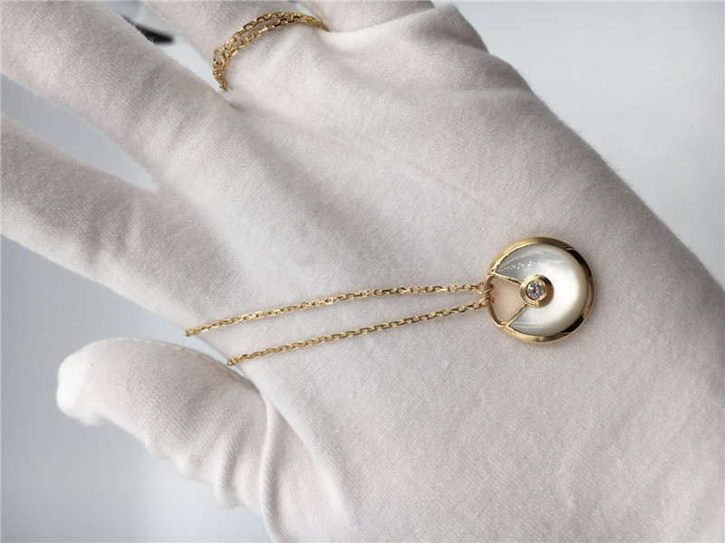 Small Model  Amulette Necklace 18K Yellow Gold With White Mother Of Pearl