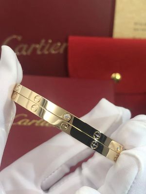 Chất lượng Vòng tay vàng 18K LOVE Mẫu nhỏ 6 viên kim cương cho nữ / nam nhà máy