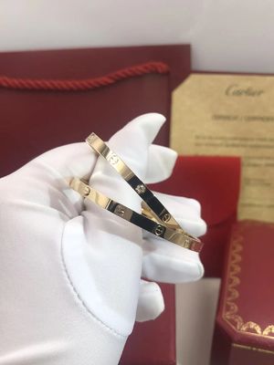 Chất lượng Vòng tay vàng 18K LOVE Mẫu nhỏ 6 viên kim cương cho nữ / nam nhà máy