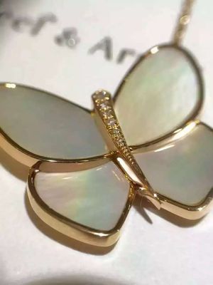Chất lượng Vòng cổ mặt dây chuyền bướm Vàng 18K, Vòng cổ bướm Van Cleef nhà máy