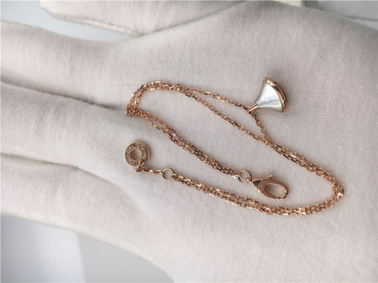 Chất lượng Mặt dây chuyền màu trắng Trang sức sang trọng Vòng tay trang sức bằng vàng hồng 18K với ngọc trai trắng nhà máy