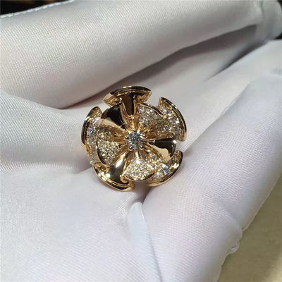 Chất lượng Nhẫn hình hoa Trang sức sang trọng Kim cương vàng 18K cho đám cưới / đính hôn nhà máy