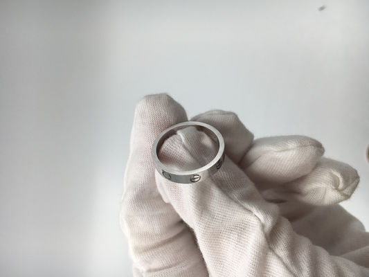 Chất lượng Trang sức vàng trắng 18K cổ điển Nhẫn cưới yêu thương không có kim cương nhà máy
