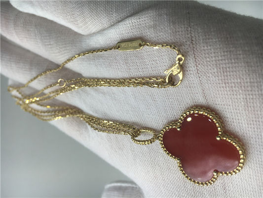 Chất lượng Vòng cổ bằng vàng 18K của LongVan Cleef Arpels có hình bông hoa màu đỏ, không có kim cương nhà máy