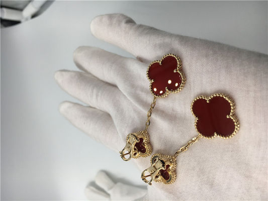 Chất lượng Bông tai vàng 18K Magic Alhambra với ngọc trai đỏ / Kích thước tùy chỉnh nhà máy