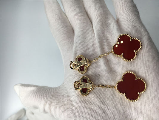 Chất lượng Bông tai vàng 18K Magic Alhambra với ngọc trai đỏ / Kích thước tùy chỉnh nhà máy