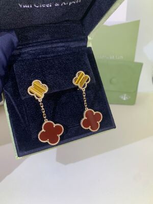 VCARP2R200 Magic Alhambra Earrings 2 Motifs Kim cương vàng hồng 18K