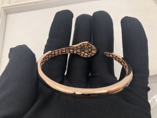 Chất lượng Đồ trang sức sang trọng Vòng tay quyến rũ Snakewomens được tùy chỉnh bằng vàng hồng 18 Kt với kim cương nhà máy
