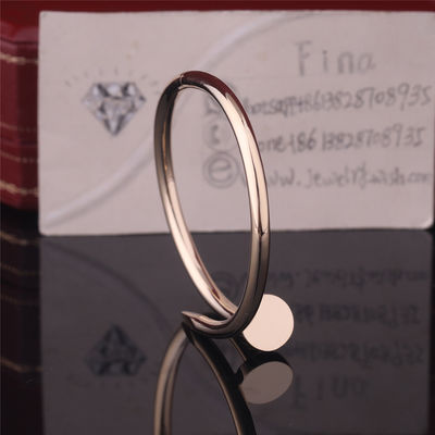 Đeo cổ kim cương sang trọng với đá gốm xanh và vàng hồng 18k VS2 Clarity