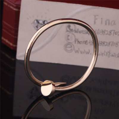 Vòng cổ kim cương sang trọng với mặt dây chuyền kim cương cắt tròn VS2 Clarity mạ vàng 18k cho các dịp trang trọng