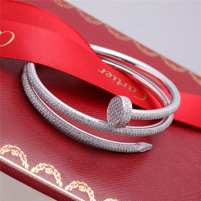 Trang sức Juste Un Clou Bracelet bằng vàng trắng 18k với kim cương lát toàn bộ