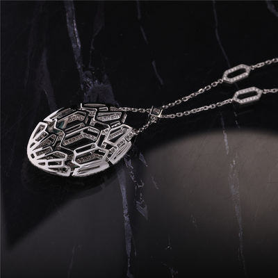Chất lượng Bộ vòng cổ Serpenti sang trọng của Ý bằng vàng trắng 18K với mắt ngọc lục bảo và đính kim cương pavé trên dây chuyền và đầu nhà máy