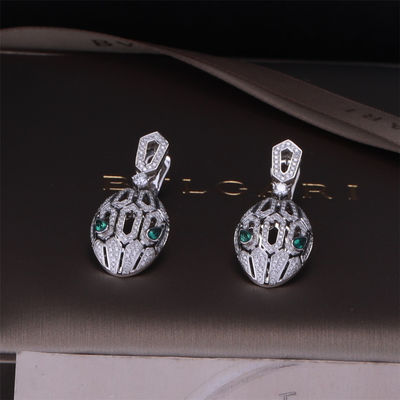 Chất lượng Bông tai Serpenti hiệu Serpenti bằng vàng sang trọng được đặt bằng vàng trắng 18K với mắt ngọc lục bảo và đính kim cương pavé Đầu rắn nhà máy