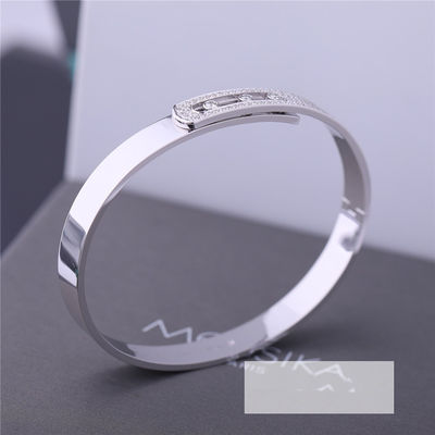 Chất lượng Vòng tay kim cương vàng trắng Trang sức Paris Chiều rộng 4,5mm nhà máy
