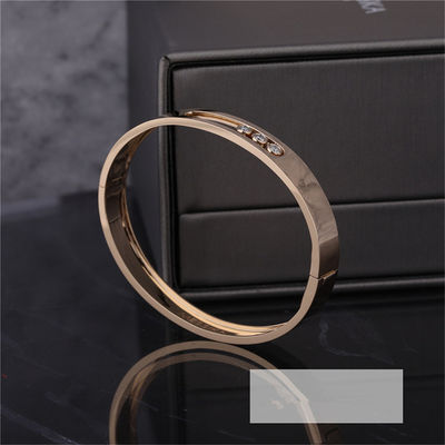 Chất lượng Vòng đeo tay bằng kim cương Luxury Jewelry Move Noa Vàng vàng 18K dành cho nữ nhà máy