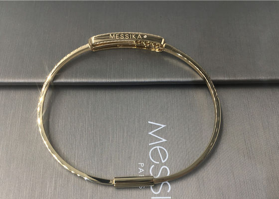 Chất lượng Trang sức 18k Paris Vòng tay vàng mỏng đeo tay với 3 viên kim cương di chuyển nhà máy